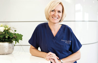Cornelia Rind. Anästhesistin in der Zahnmedizin
